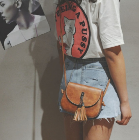 crossbody bag - Picture 2 of 2